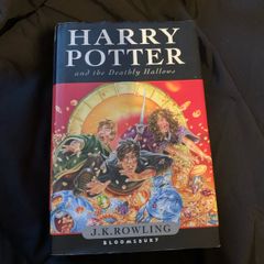 1st Edition Hardback: Harry Potter & The deathly hallows