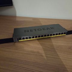 Netgear GS116PP POE switch