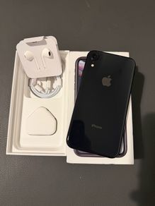 iPhone XR,64GB Good Condition Free Screen Protector and Phone Cover with Cable