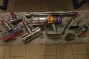 Dyson v15 hoover with new genuine accessories
