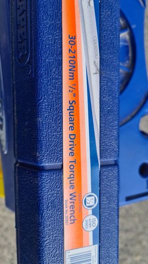 square drive torque wrench
