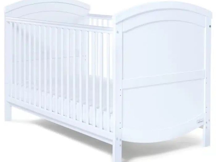 Baby Elegance Walter cot bed