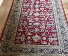 Large Vivaldi Red Traditional Rug (160x230cm) - Made in Belgium / Clerys