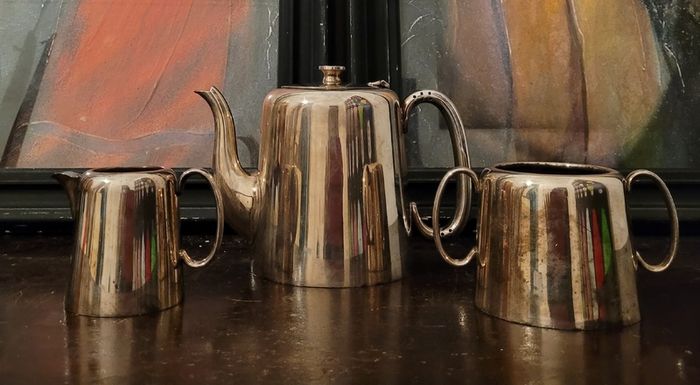 Early 20th C Hotelware teapot, milk jug & sugar bowl