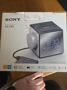 Sony fm/am clock radio