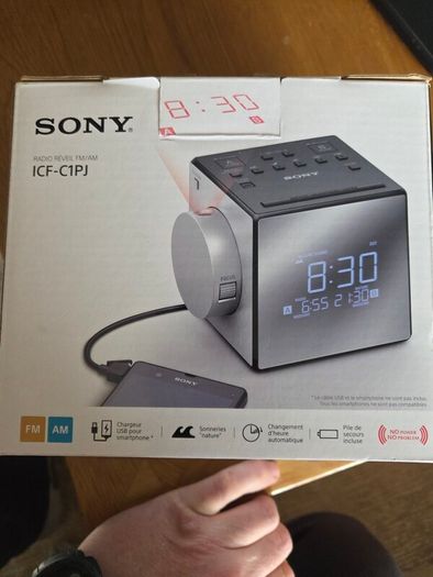 Sony fm/am clock radio
