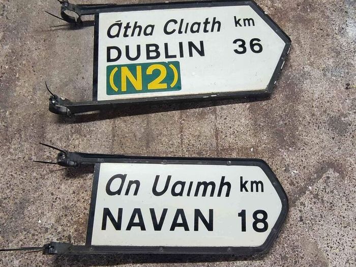 Roads Signs Collectable