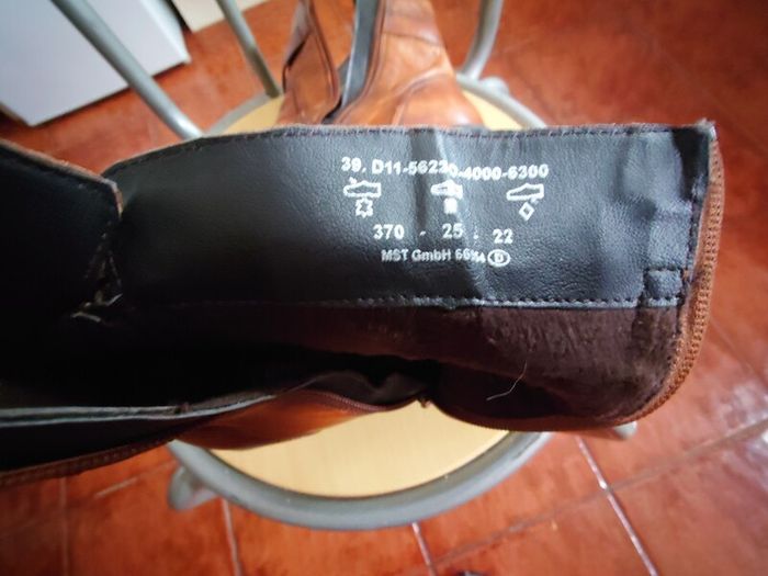 Ladies Leather Boots