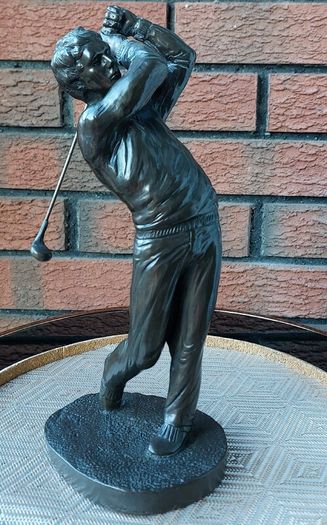 Genesis Golf Figurine