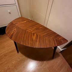 Leaf shape coffee table