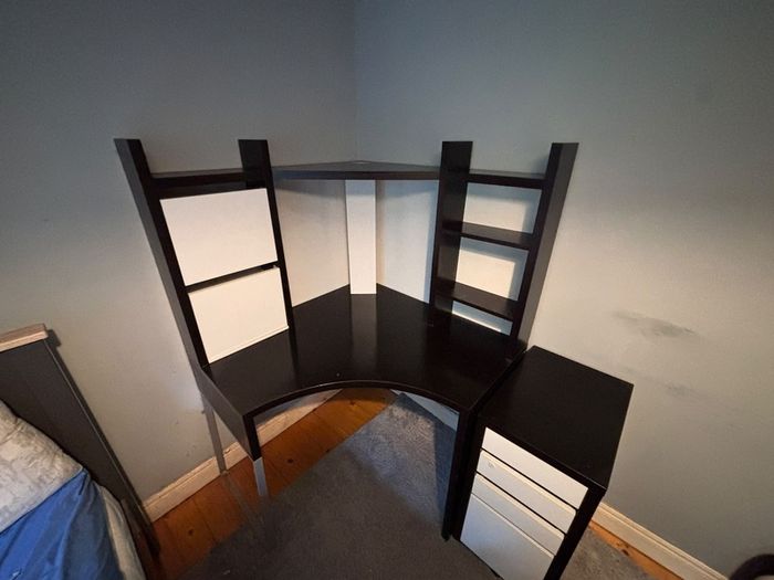 desk