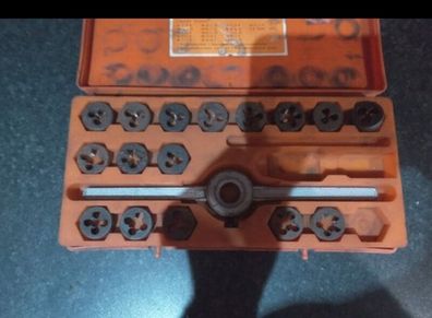 tap and die set