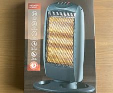 Daewoo 1200W Oscillating Halogen Heater (BNIB)