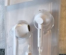 ear phones, read advert