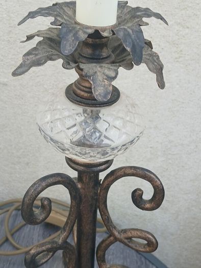 Beautiful Vintage Lamp Stand