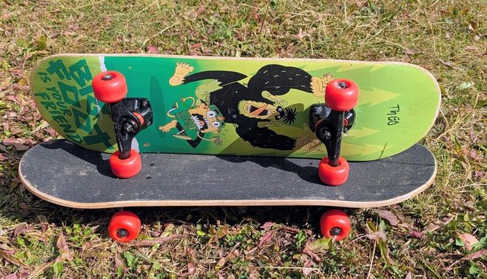 skateboard