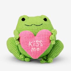Crochet frog