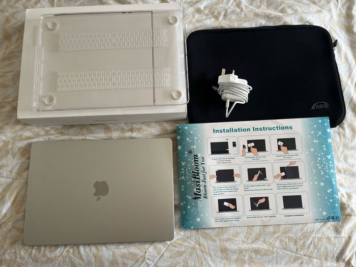 MacBook Air 15" M3 (2024) 16GB RAM 512GB SSD Like New, Warranty