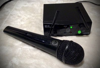 AKG WMS 40 Mini Pro2 dual wireless microphone system