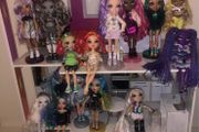 Rainbow high doll house, Dolls and accessories