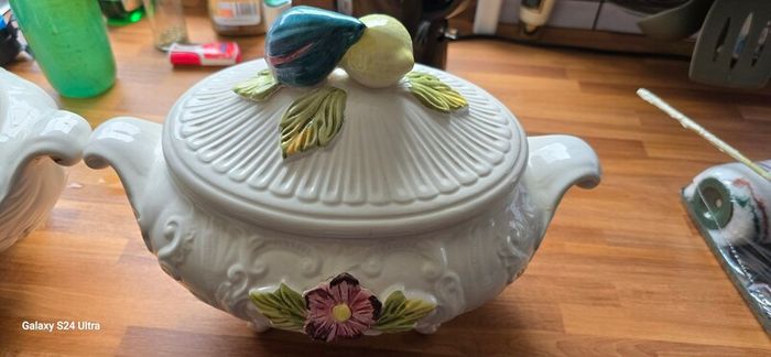 2 soup tureen ceramic