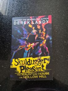 Skulduggery Pleasant The haunted house on hollow hill
