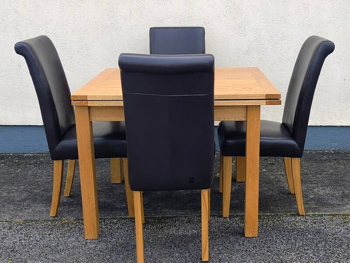 Oak Dining Table and 4 Chairs