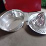 Citrus Fruit Squeezer Image 2