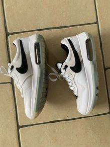 Nike Air Max Motif Trainers