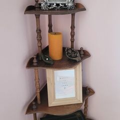 Corner display shelf unit