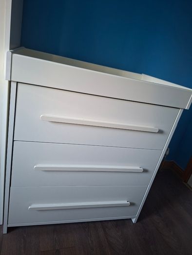 Mamas and Papas  chest of drawers