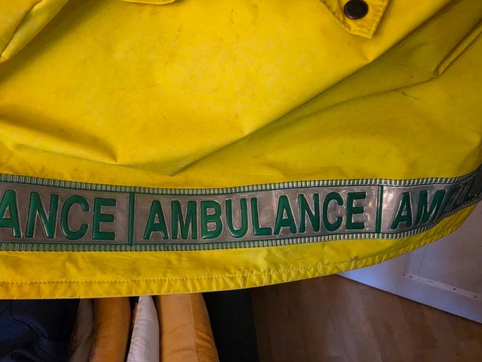 Ambulance Paramedic EMT Doctor First Aid Responder Waterproof Jacket XL