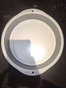 Wilton 9" round cake tin