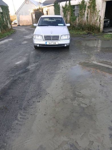 Mercedes C180