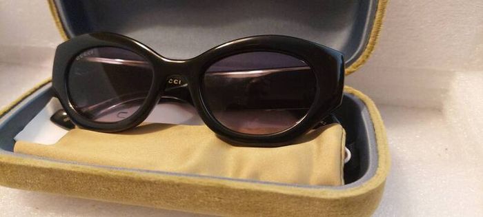 SEASON HIT  The Trendiest Gucci Shape  Beautiful Oval Model