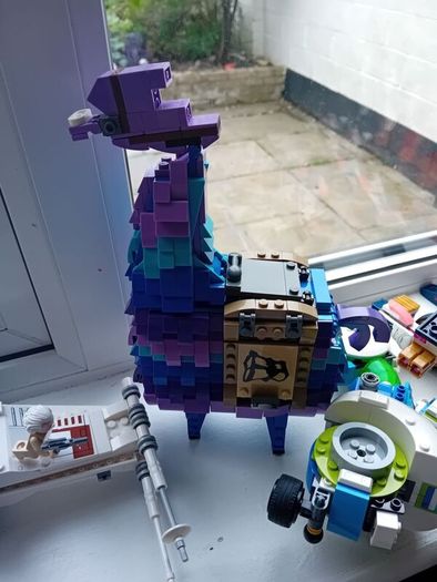lego plus lego table