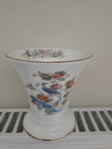 Wedgwood Kutani Crane Bone China Vase