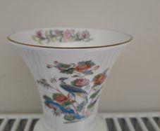 Wedgwood Kutani Crane Bone China Vase