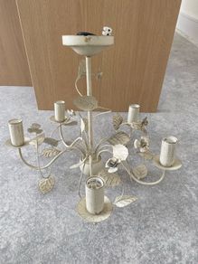 Floral light fitting
