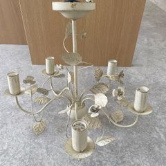 Floral light fitting