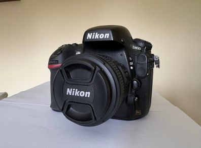 nikon d800 + 50mm 1.8