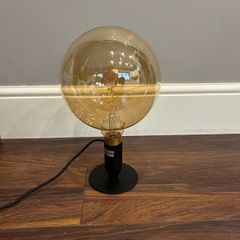Table Lamp with 2 different bulbs