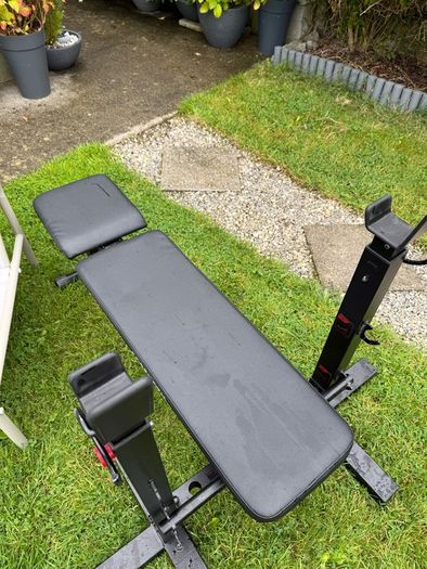 Weight bench