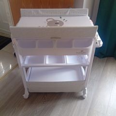 baby changing unit and bath