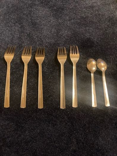 Vintage Cutlery FROM 1euro per item.