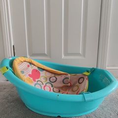 Bath tub