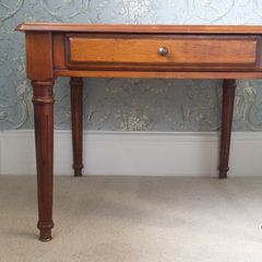 Brand New Lamp Table