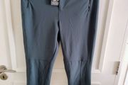 Dolcezza 72301 green hunting riding style trousers with elasticated waist and material new with tags size large or about a UK size 14 but see last three photos for exact measurements FREE STANDARD POSTAGE INCLUDED