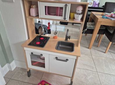 Play Kitchen Set