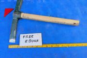 Hammer / Axe by Leborgne